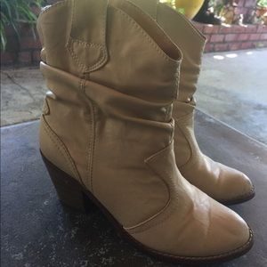 Beige 2” boots